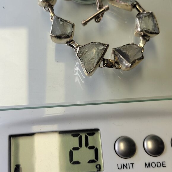 Green Amethyst Tone Gemstone Fashion Bracelet - Picture 10 of 11